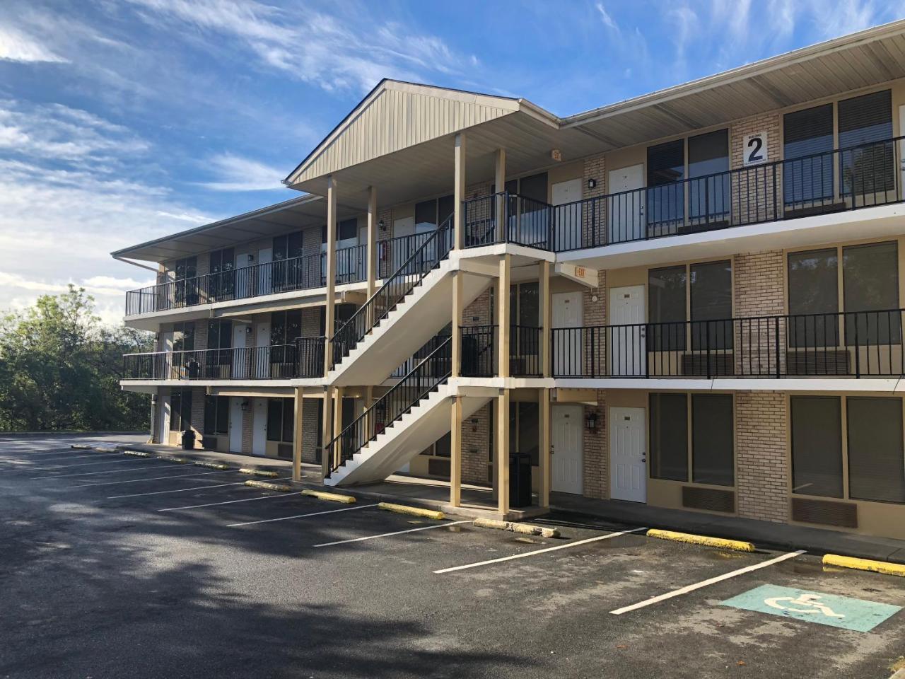 Apm Inn And Suites ウィンチェスター エクステリア 写真