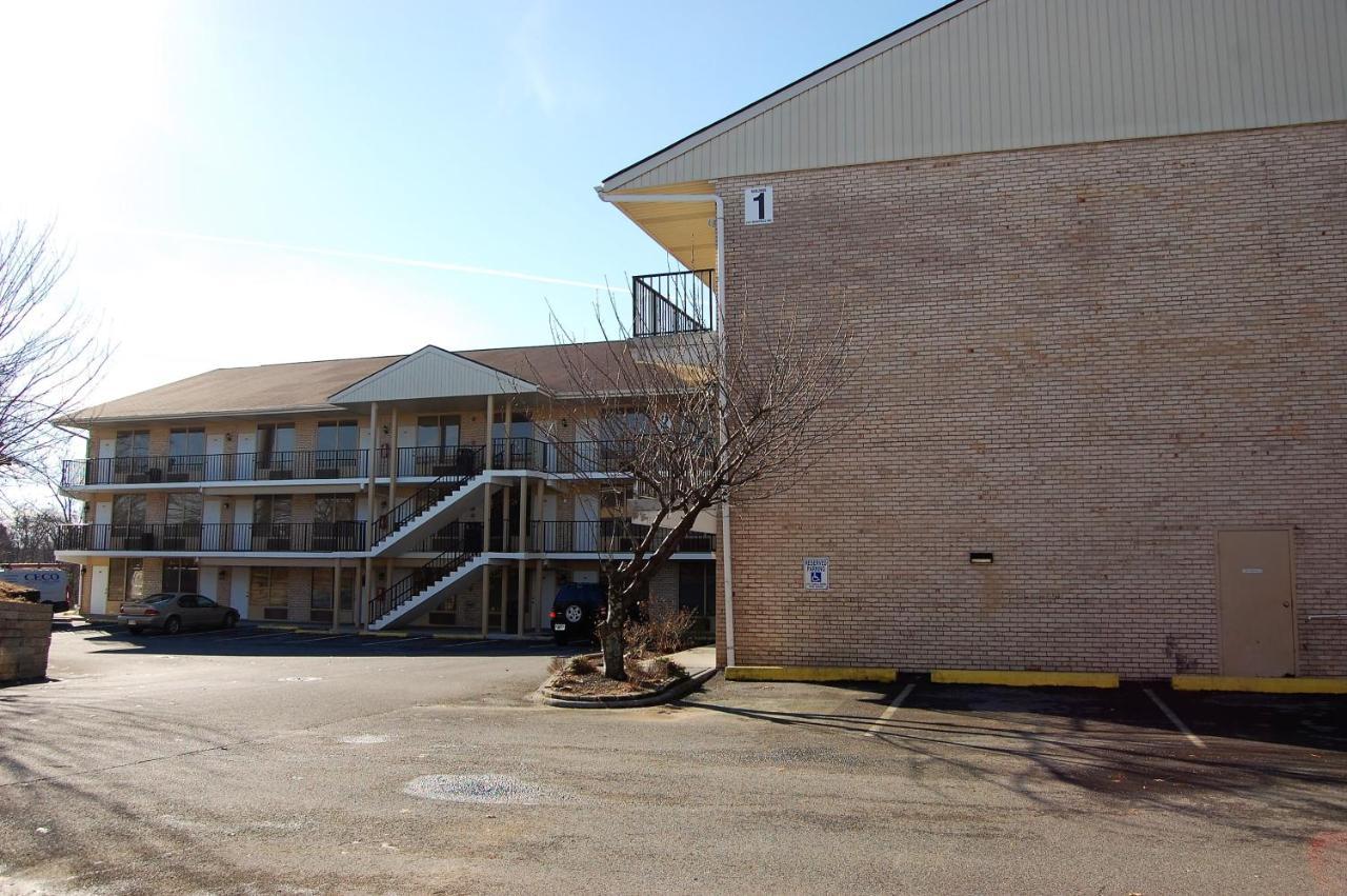 Apm Inn And Suites ウィンチェスター エクステリア 写真